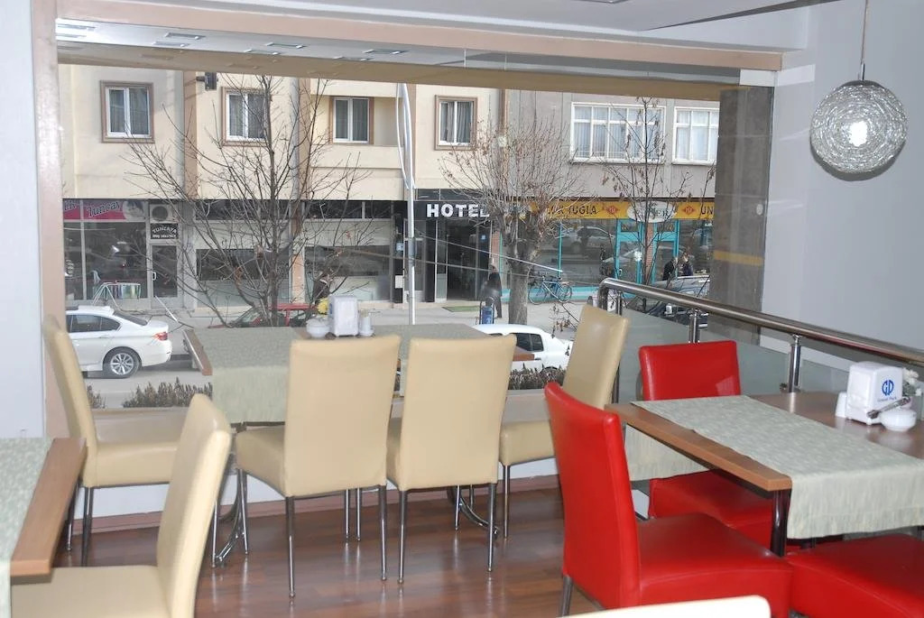 Grand Park Hotel
