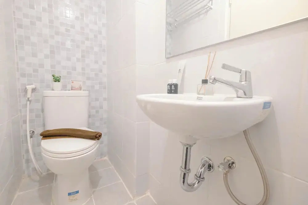 Modern Soft Minimalist Studio At Tokyo Riverside Pik 2 Apartment