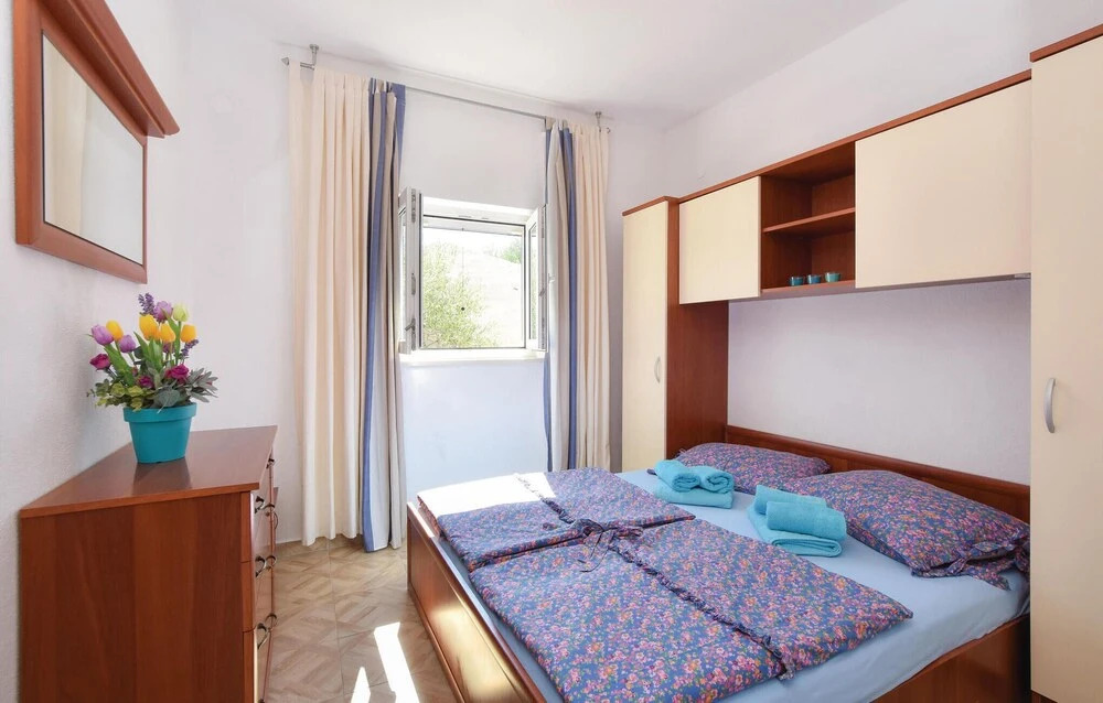 Awesome Home In Postira