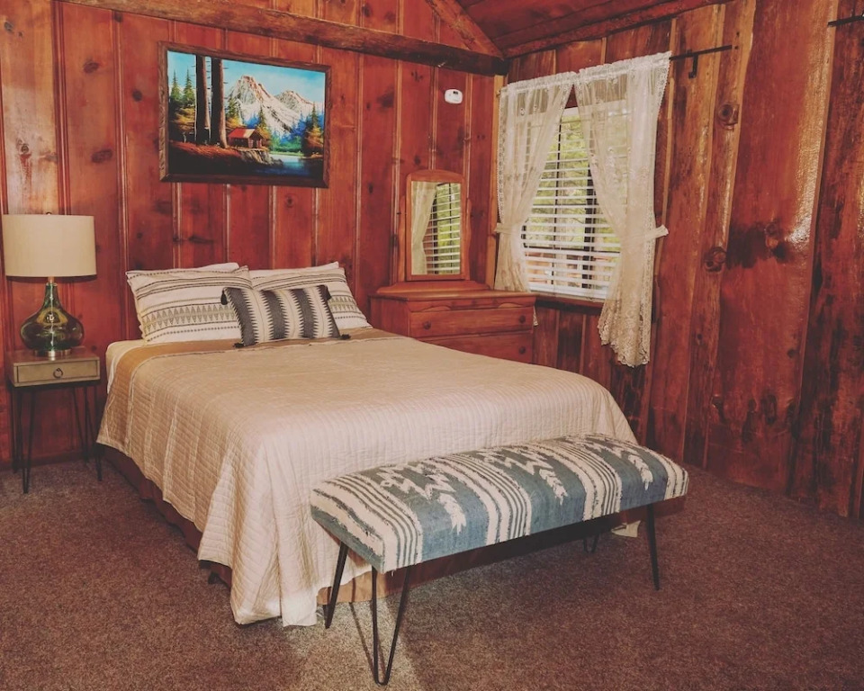 Oak Knoll Lodge