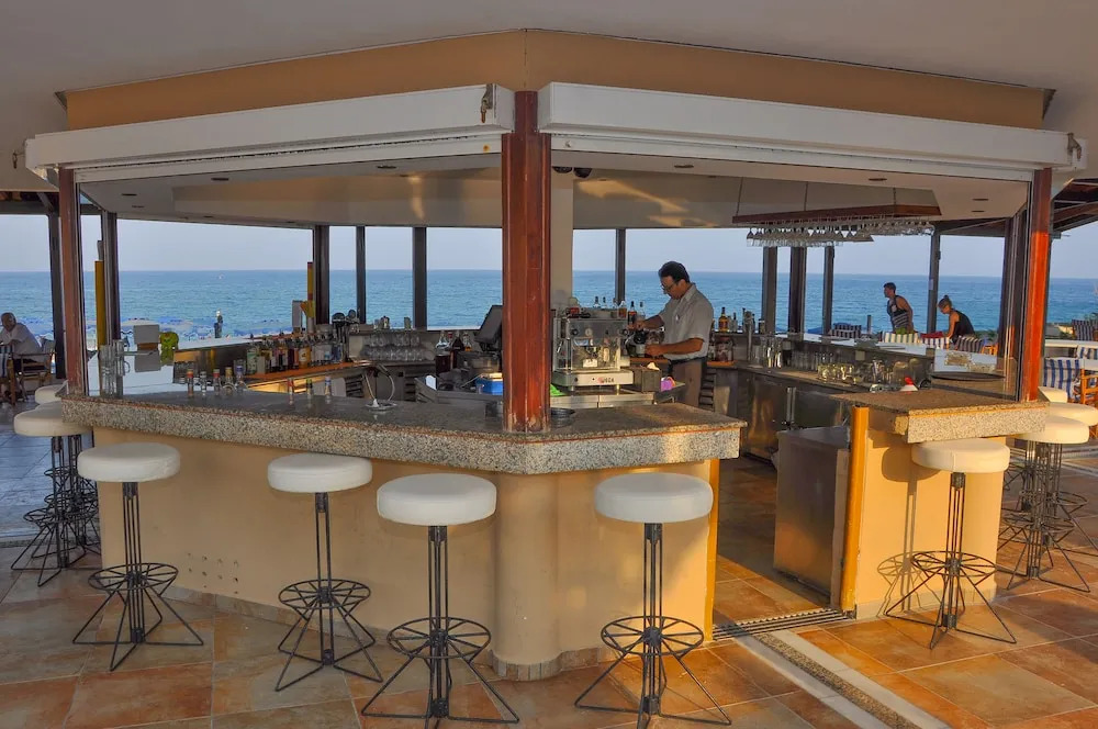 Alfa Beach Hotel