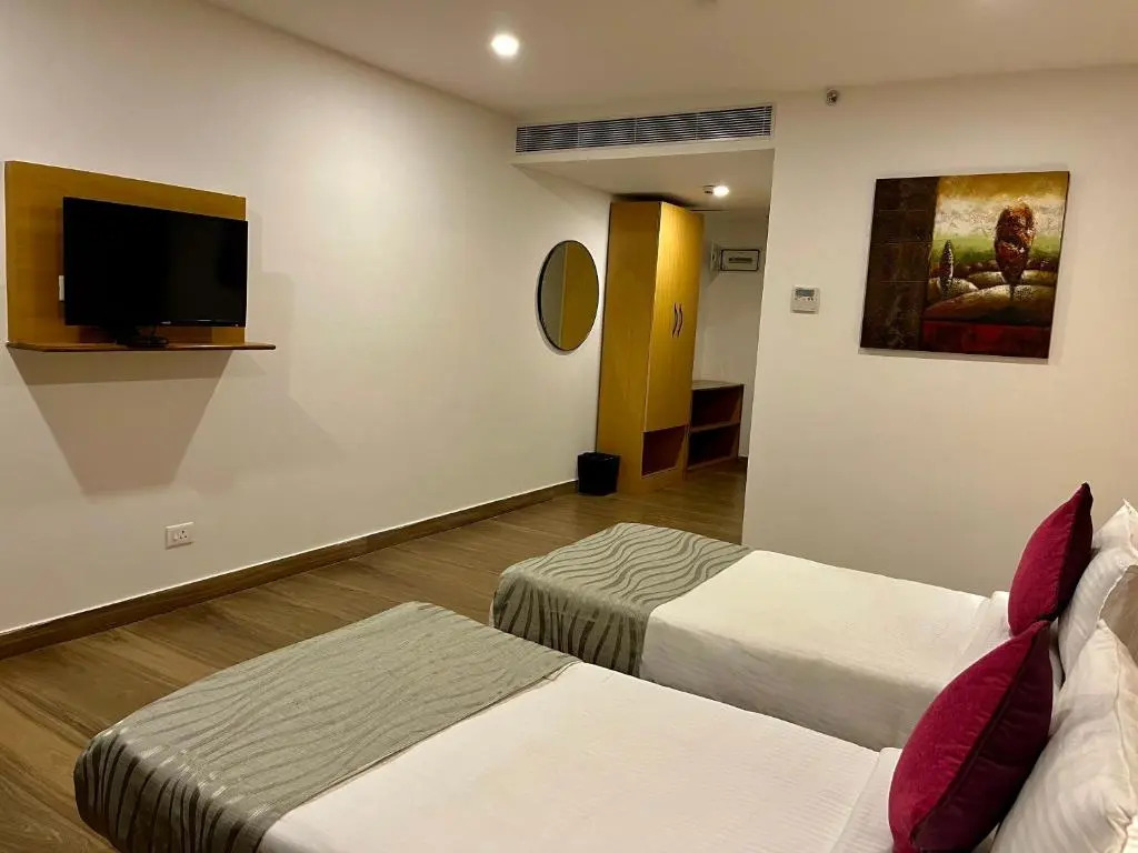 Hotel The Golden Sands, Located on Calangute Main Road