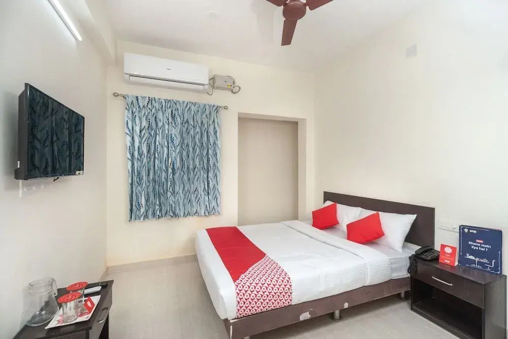 Vangal Nest by OYO Rooms