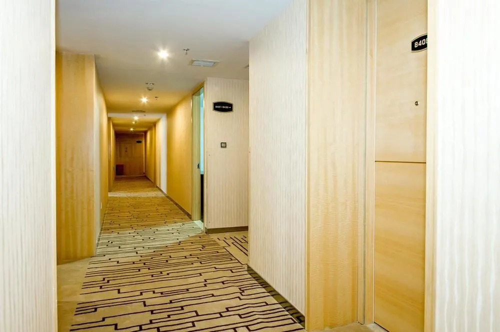 Dollar Hotel- Wuhan