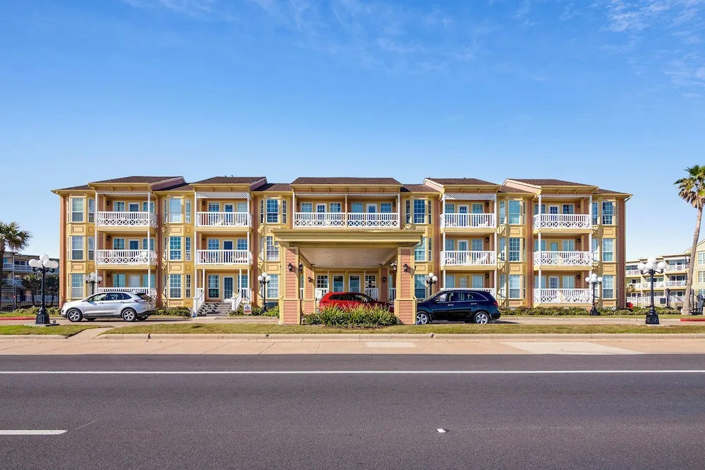 Relax by the Beach by Ryson Vacation Rentals