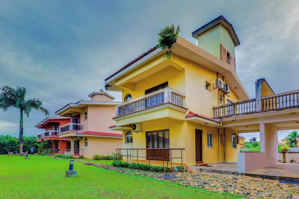 Pleasing 3 Bedroom Villa With Pool