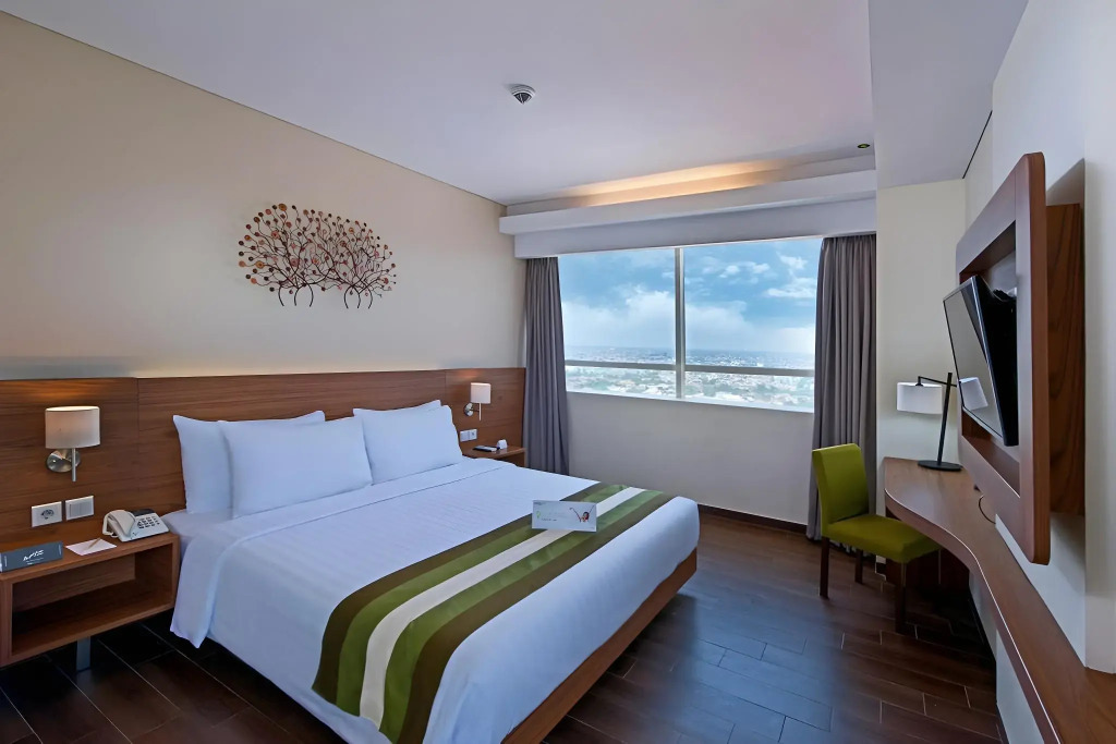 Grand Whiz Poins Simatupang Jakarta