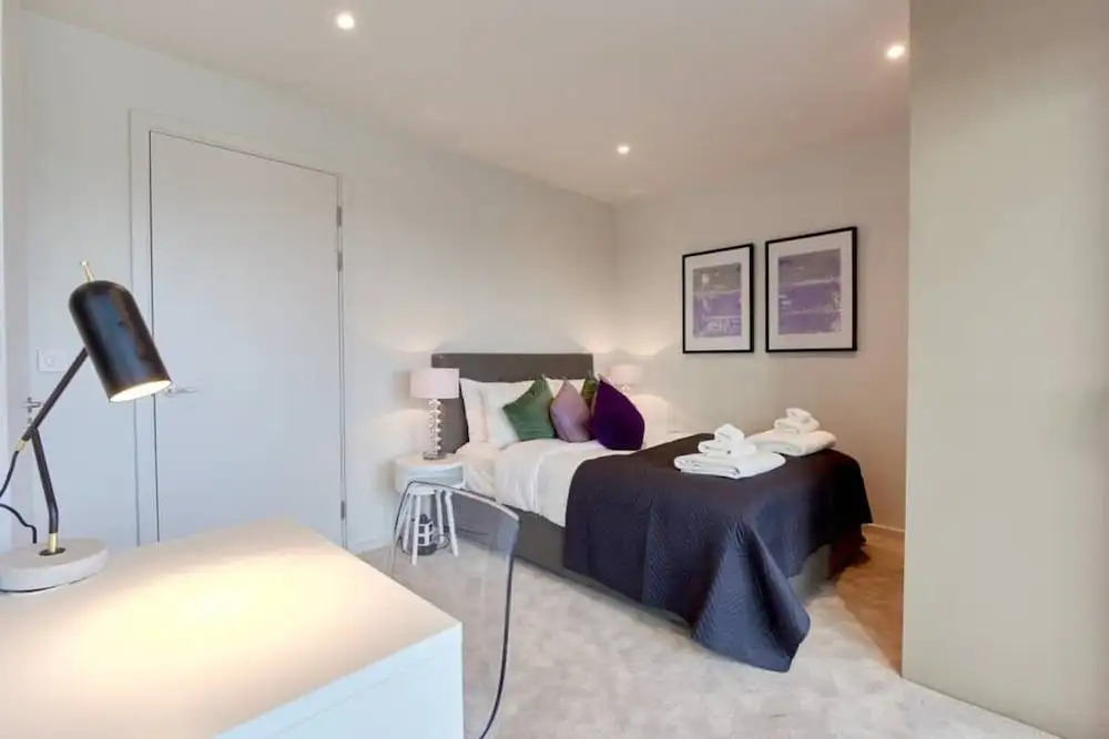 Modern 2bed Apt W/balcony in Kings Cross