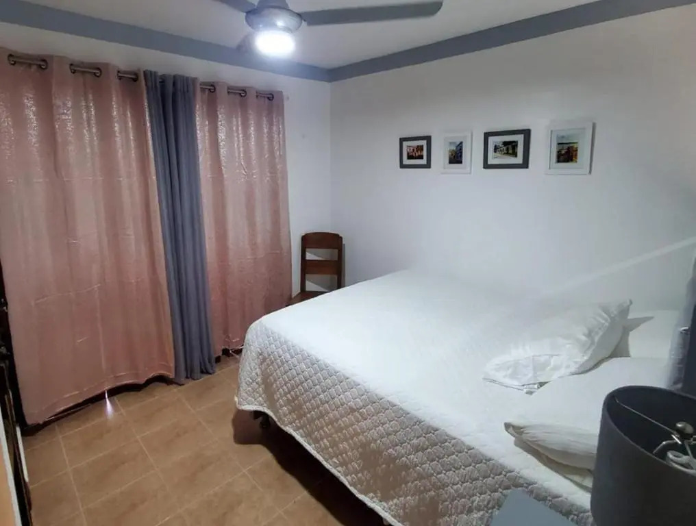 AMPLIO y bello apartamento-ZONA COLONIAL- wifi+balcon+2roons