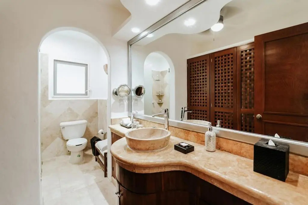 Villa Corona 6 BR Luxury Mansion