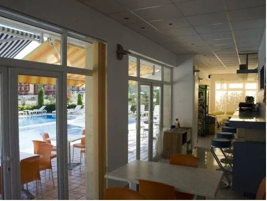 Sunny House Apart Hotel