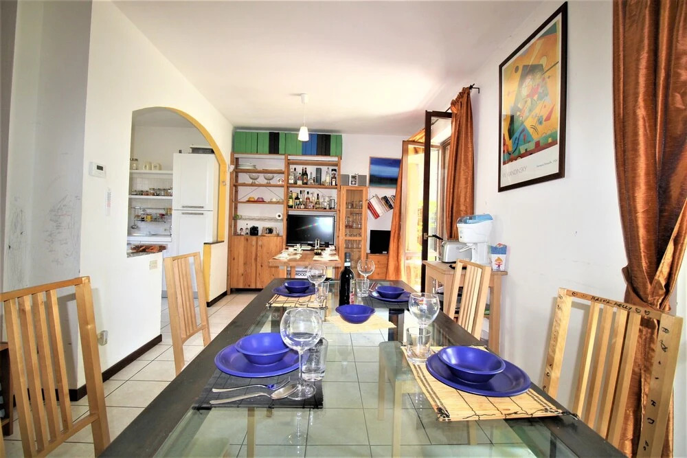 Rainbow House on Lake Orta With Parking and Private Garden