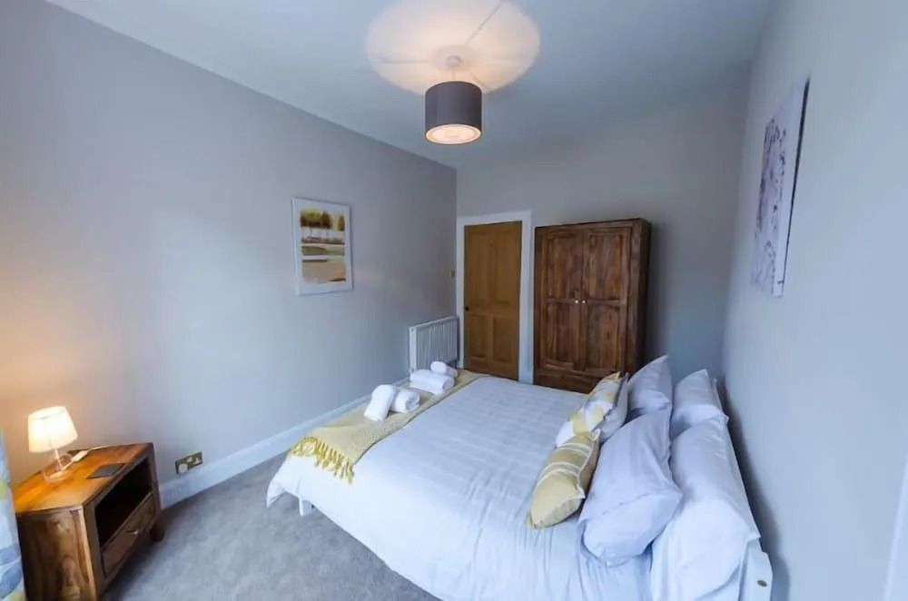 JOIVY Luxury New Town Apartment