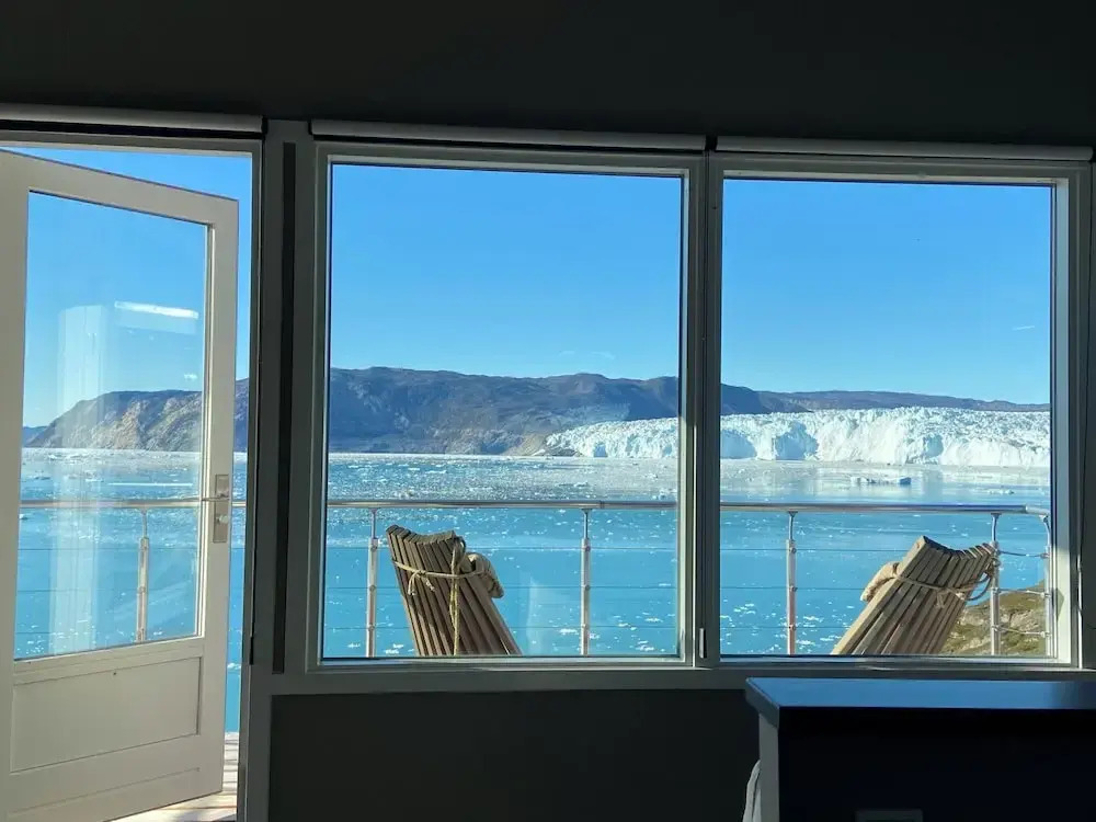 Eqi Glacier Lodge - World of Greenland