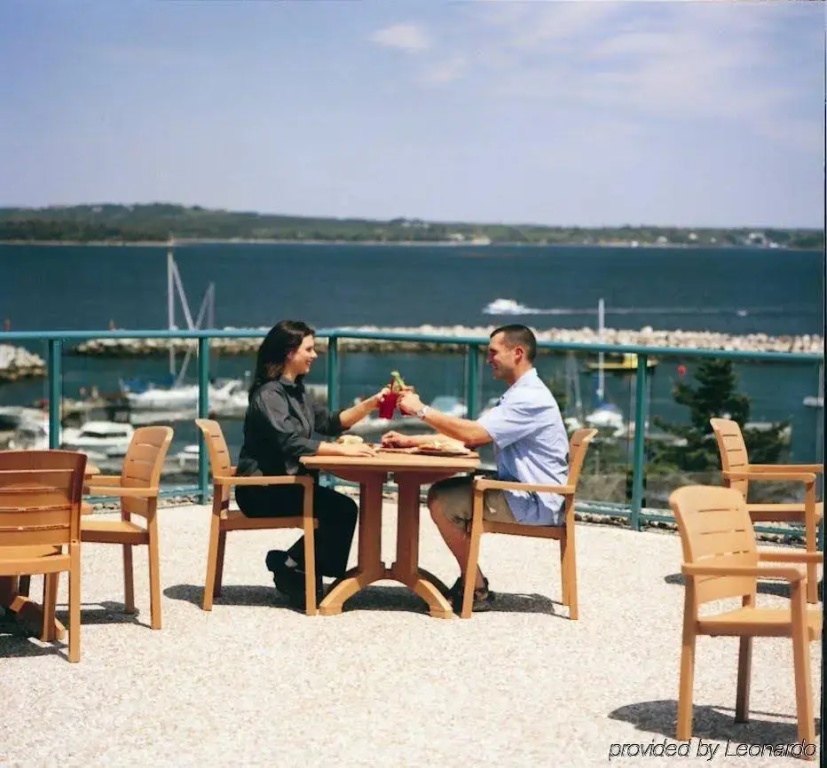 Oak Island Resort & Conference Centre
