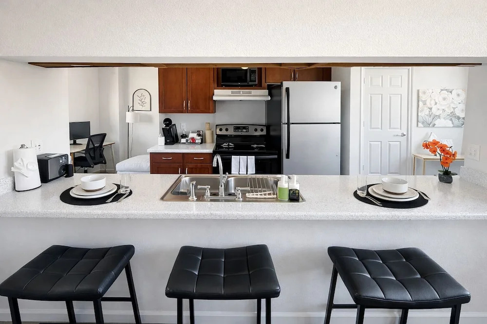 Cold Storage by Stylish Stays