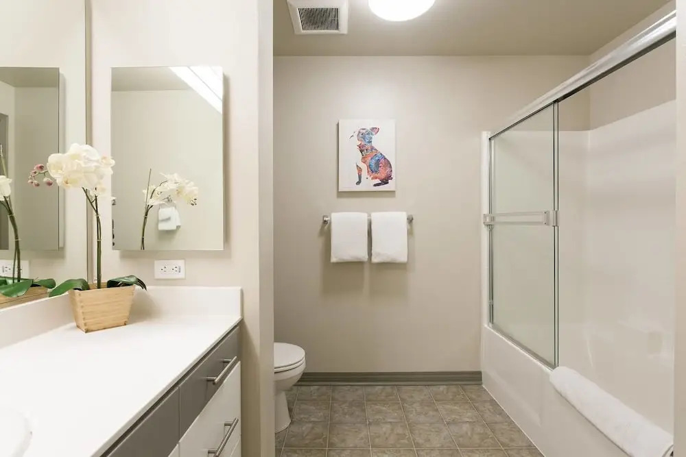 Perfect for Venice & MDR w/ 6 Beds +pool/spa/gym