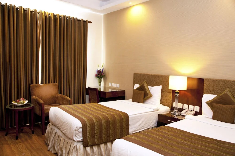 Alpina Hotels & Suites