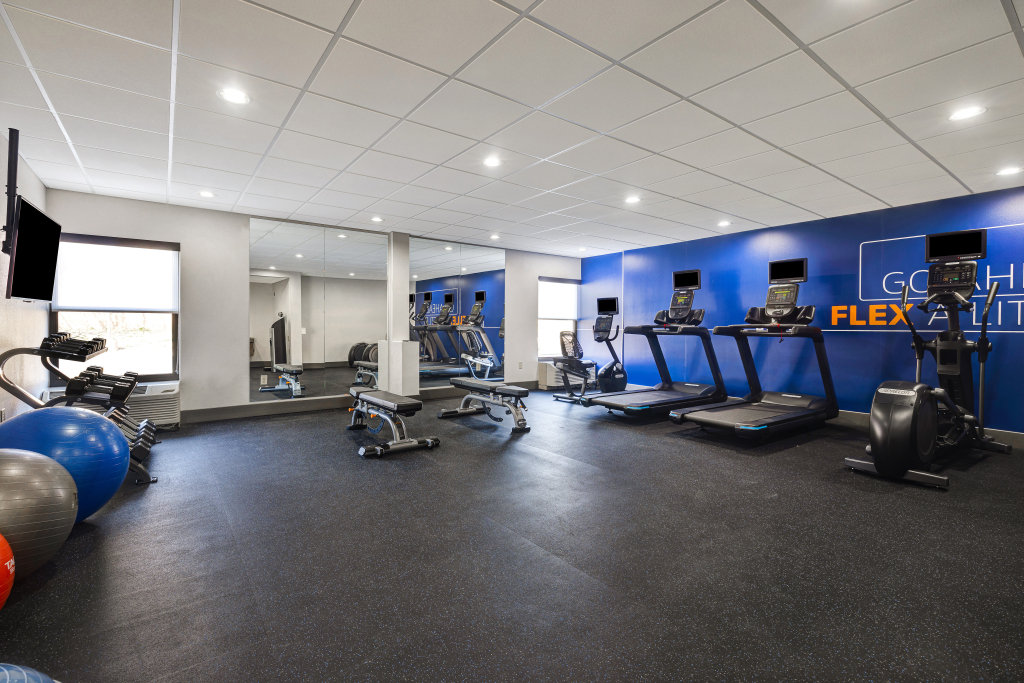 Holiday Inn Express & Suites Omaha Downtown Old Market by IHG