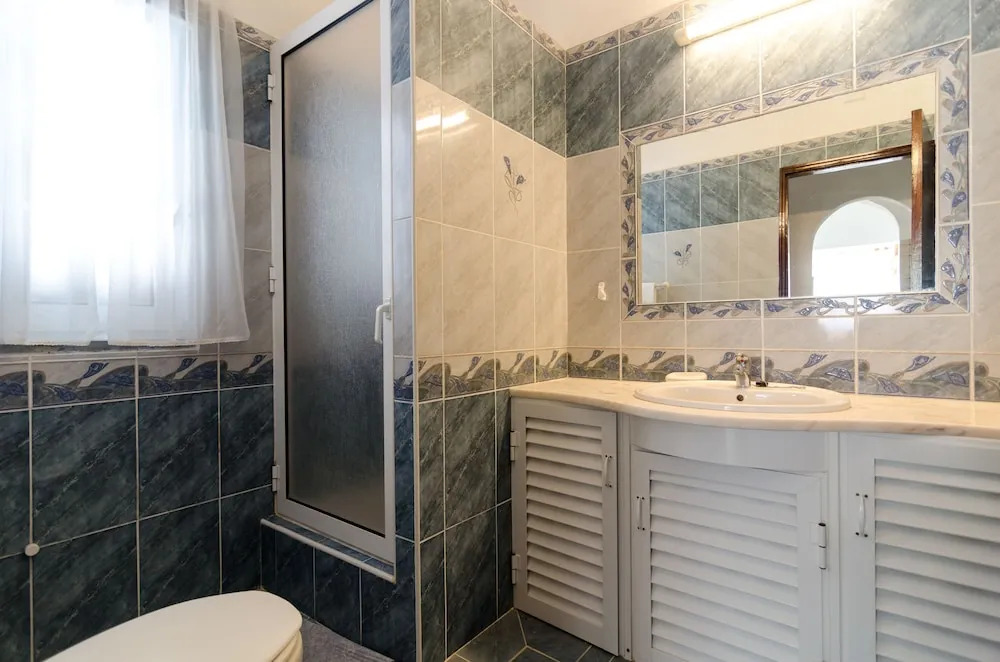 Charming 3BR Villa With Pool in Armação de Pêra
