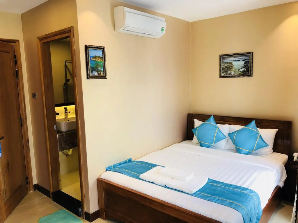 Hồng Hạc Hotel