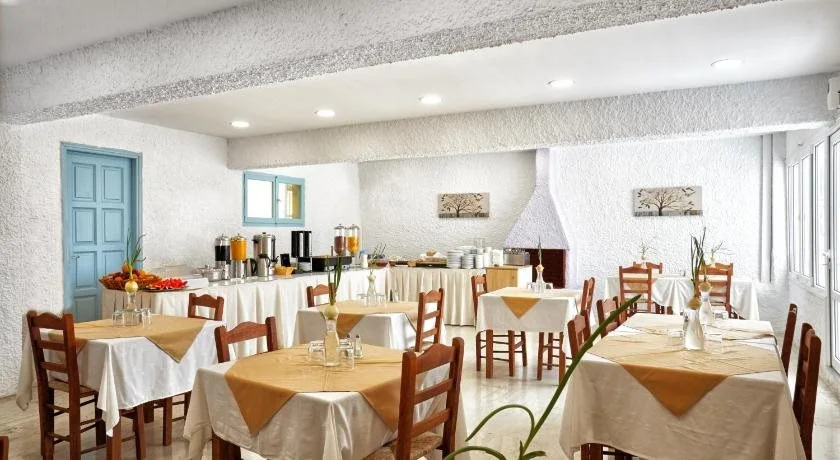 Zorbas Hotel Santorini