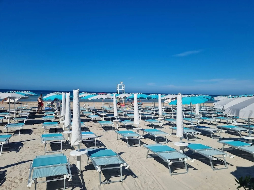 OpenSpace in Villa Serroni Mazara