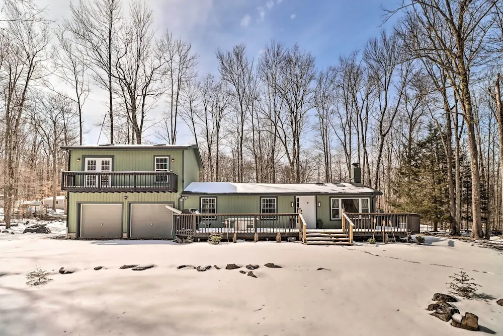 Hot Tub & Fire Pit: Modern Pocono Mountain Home
