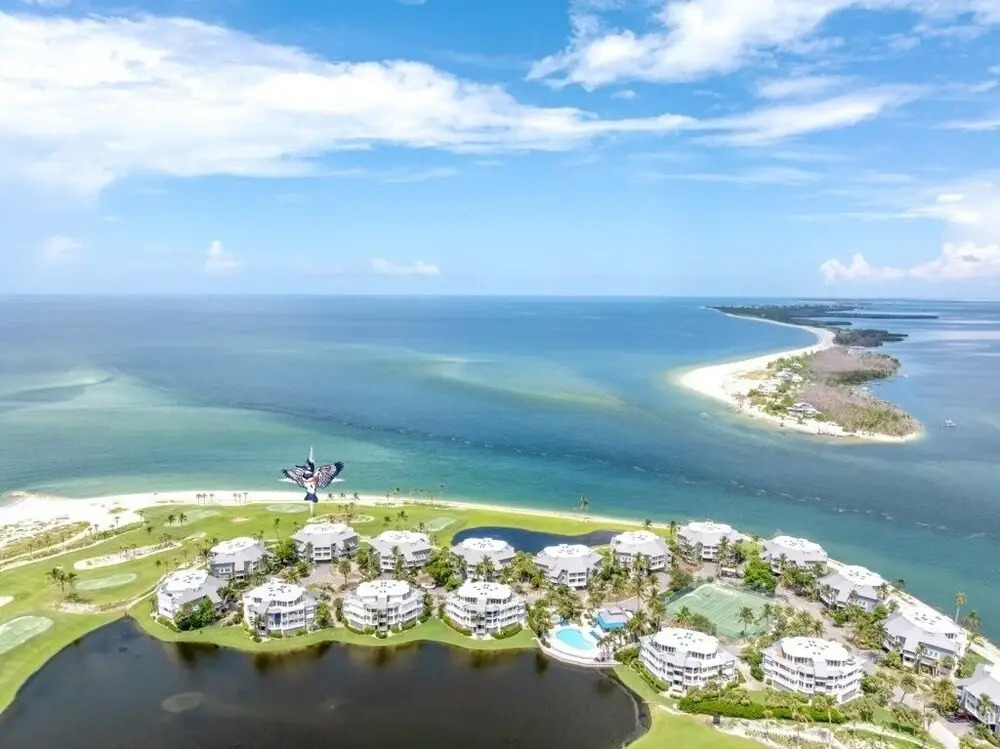 1640 Lands End 3 Bedroom Condo
