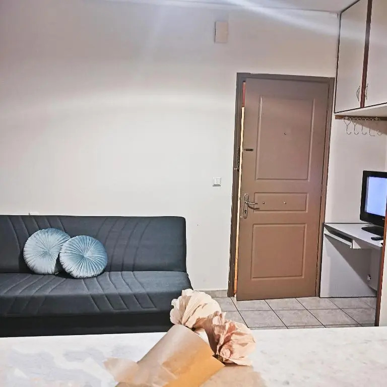 Cozy central little home in Pyrgos near Olympia