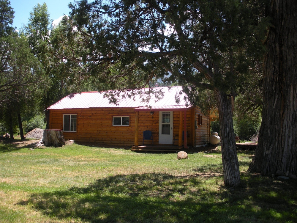 Questa Lodge