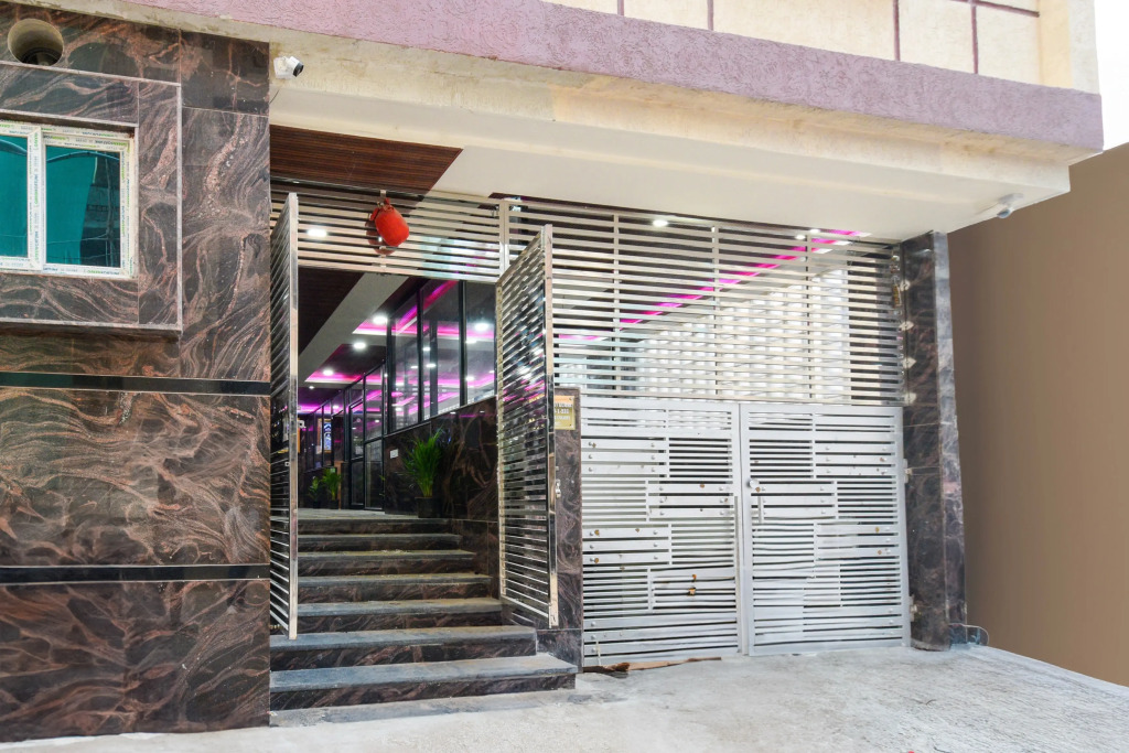 Super Townhouse Kokapet Formerly Aarian Tej Nilayam