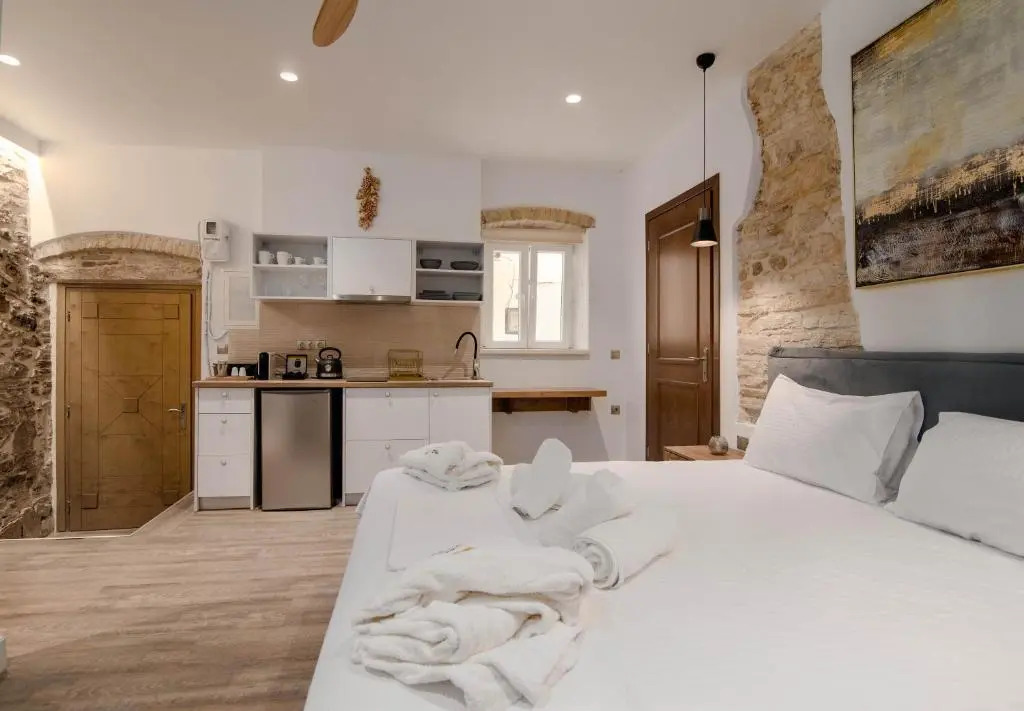 Curcumelli Luxury Suites - ΠΟΡΤΟΝΙ 1