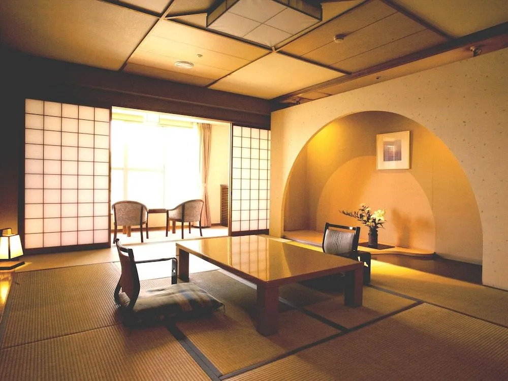Hamanako Kanzanji Onsen Hotel Kikusuitei