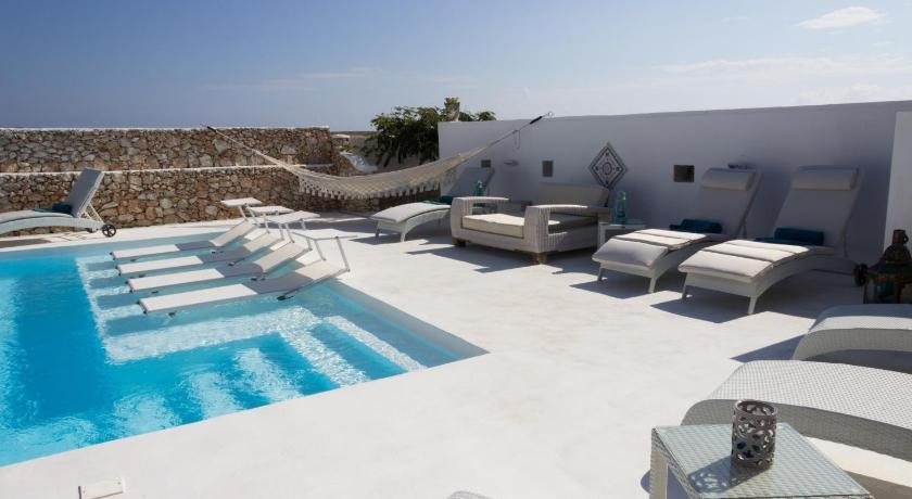 Hotel Macondo