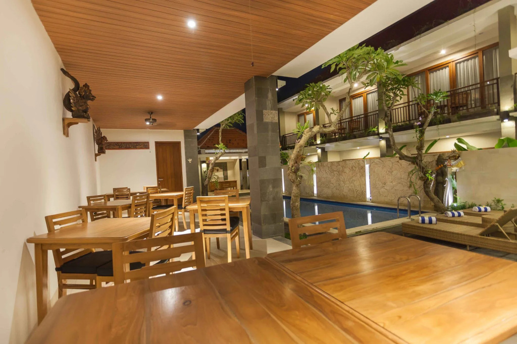 Janis Place Cottage by Purely