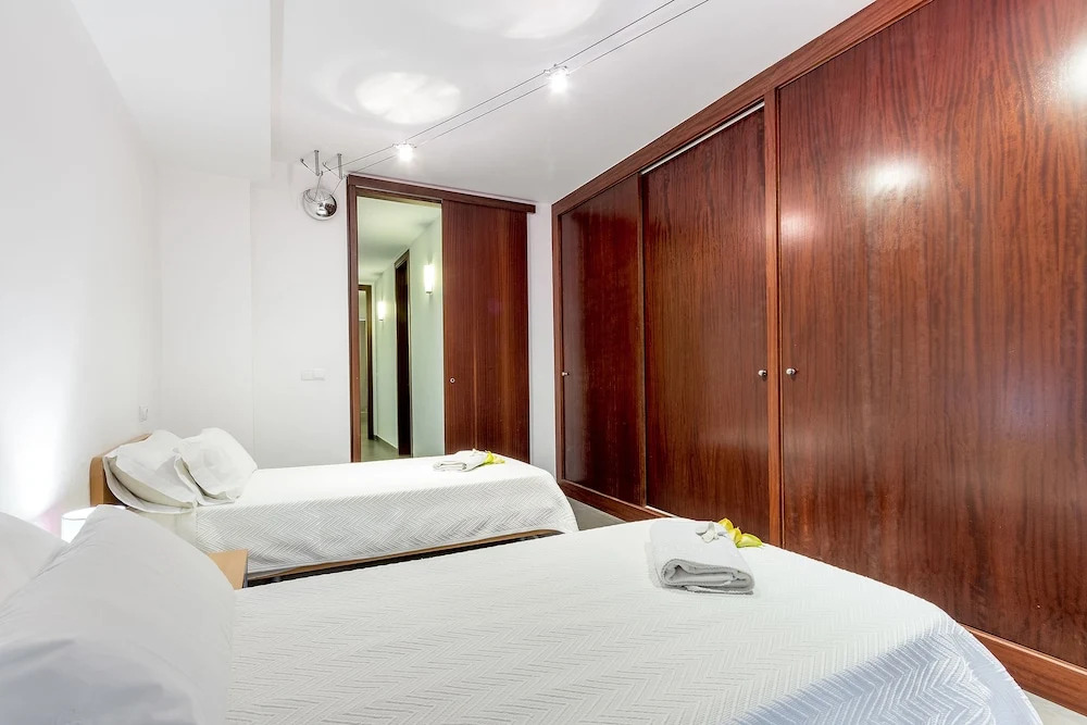 Duplex Jobi