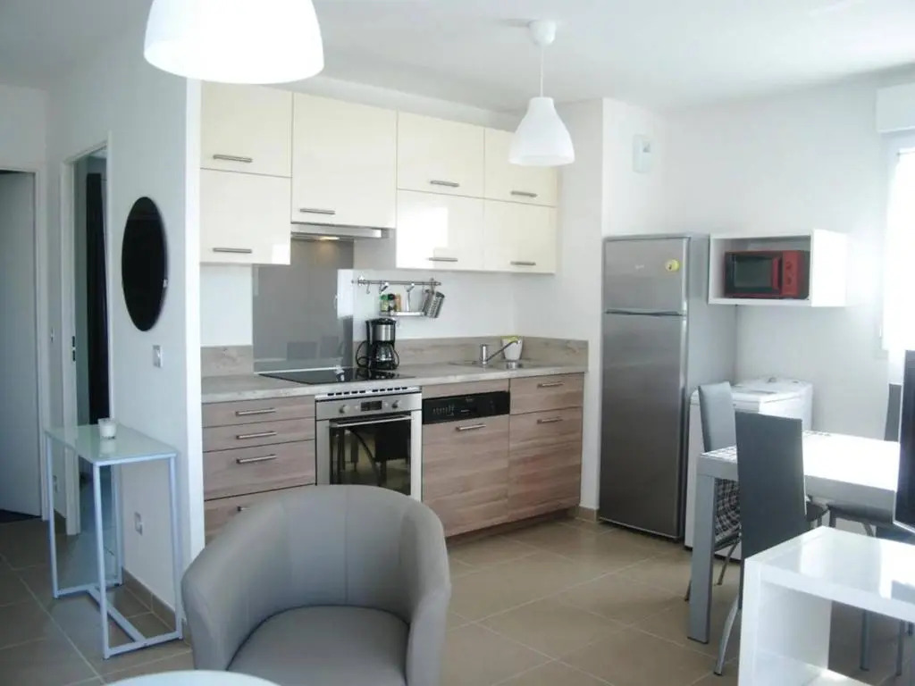 Appartement Le Lavandou, 2 pièces, 4 personnes - FR-1-251-122