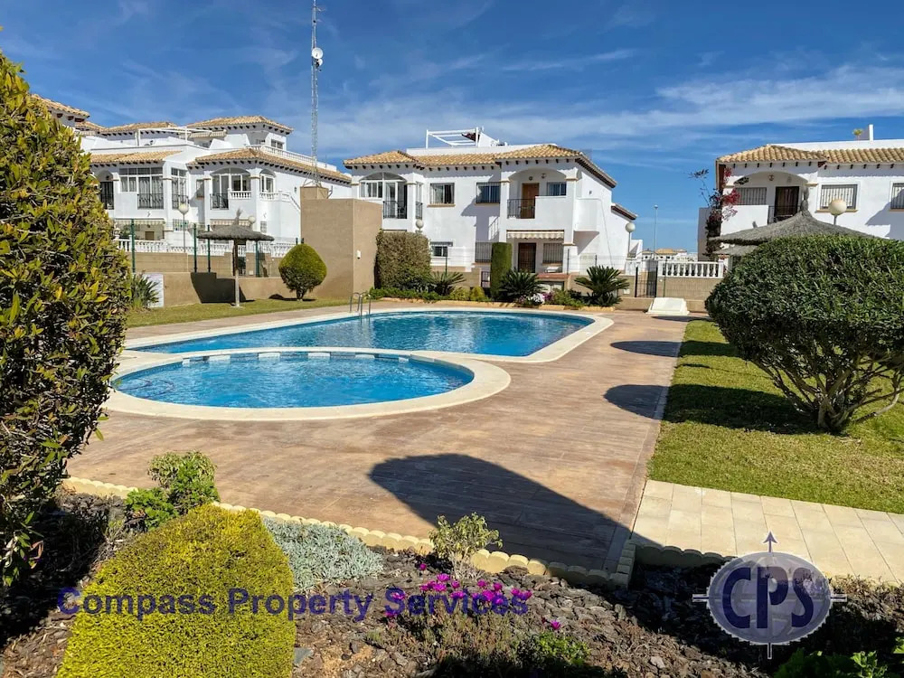 La Cinuelica R15 Townhouse Comm Pool L158