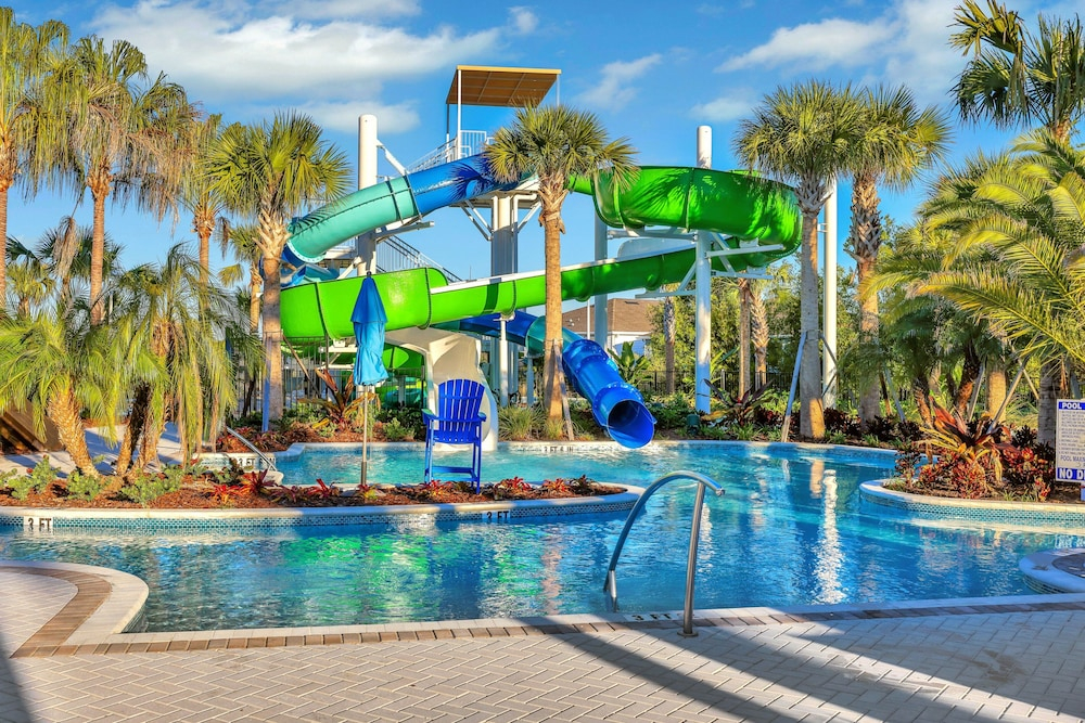 Dog-friendly House With Private Heated Pool, Sports Courts, Game Room, Pool, AC