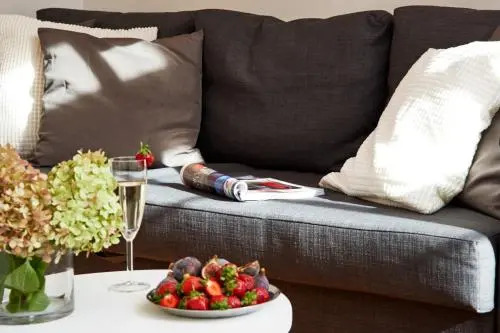 King Street Design Apartment for 12