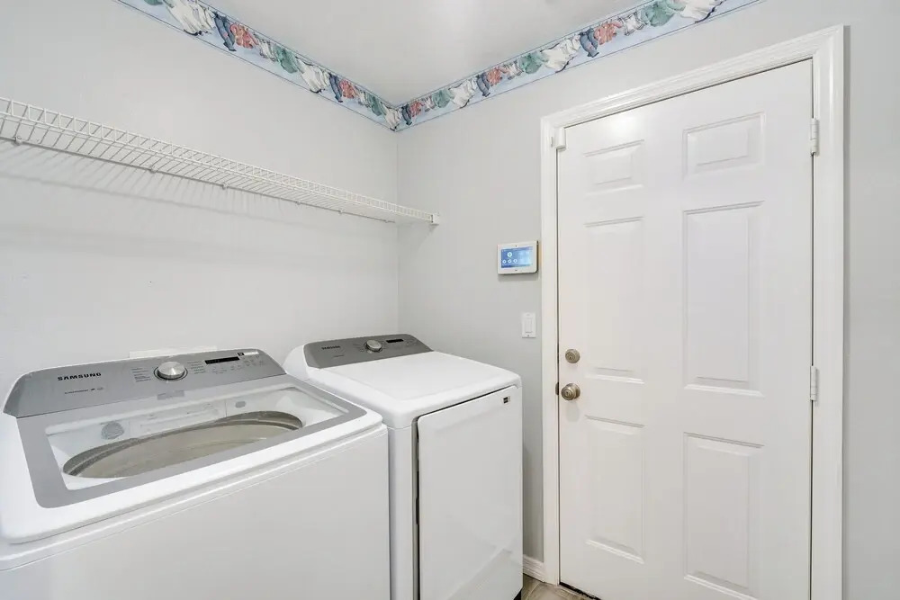 Inviting Home w/ Lanai & Pool in Kissimmee!