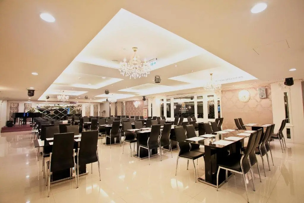 Ever Luck Hotel
