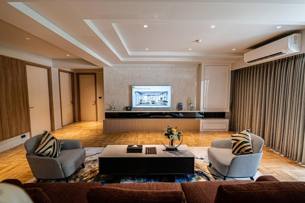 Floral Court Hotel & Residence Sukhumvit 13