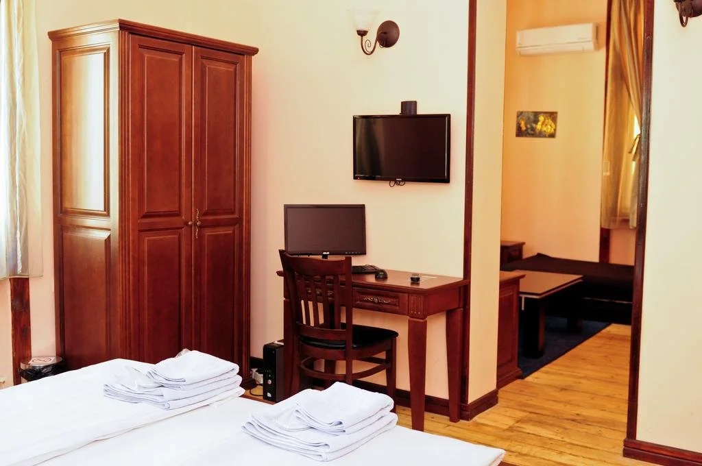 L'Opera Guest House