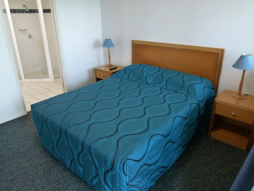 Madison Ocean Breeze Apartments
