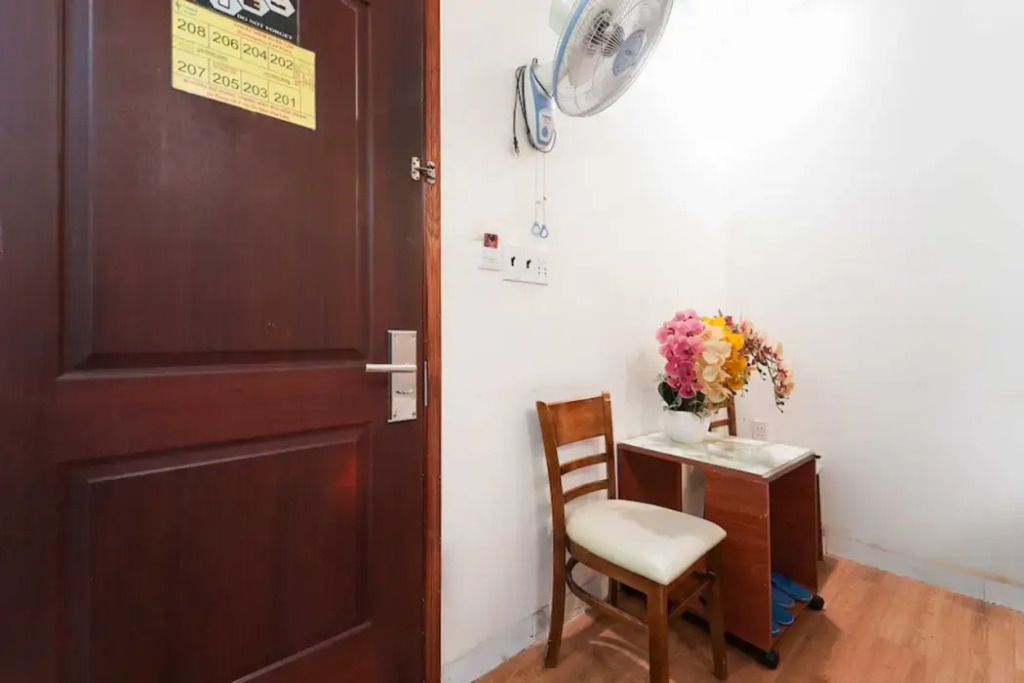 Collection O Eva Hotel District 8 Near Ben Thanh Market