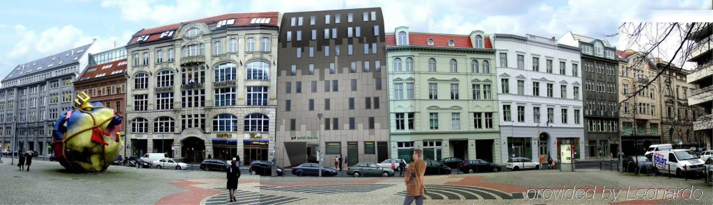 Hotel Gat Point Charlie