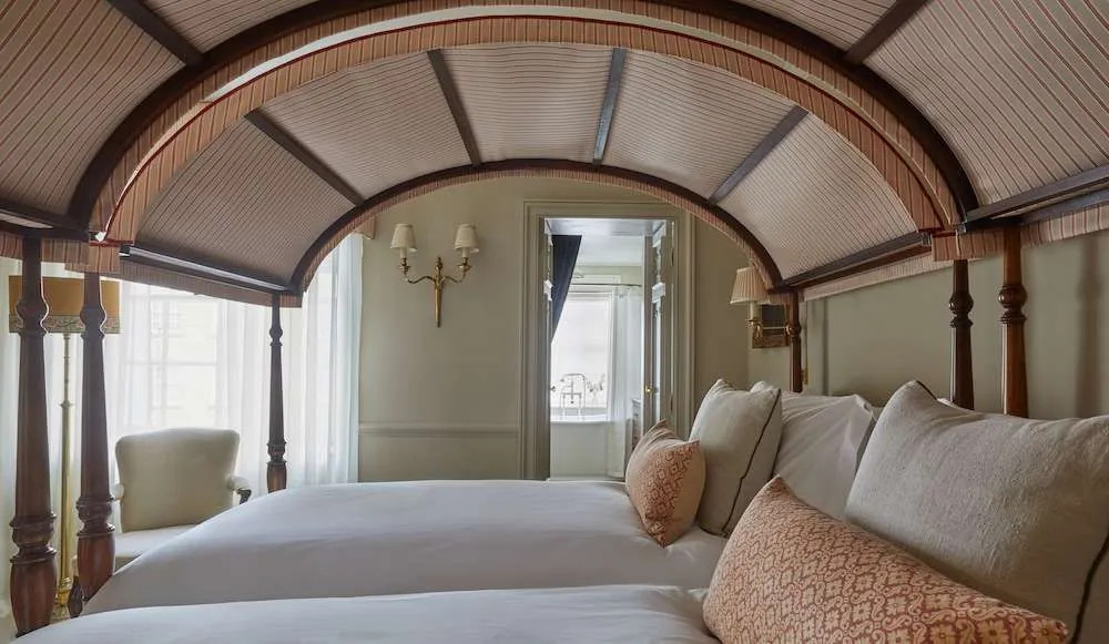 Henry's Townhouse
