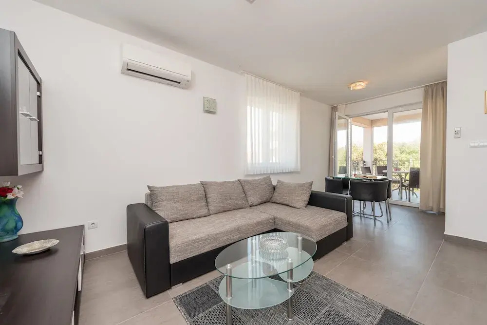 Apartments Kljajić